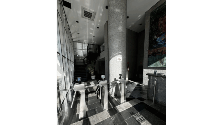 16_9_Entrada Hall - Prédio